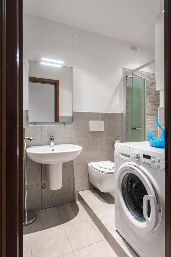 Flats4Rent Lucia Appartement Verona Buitenkant foto