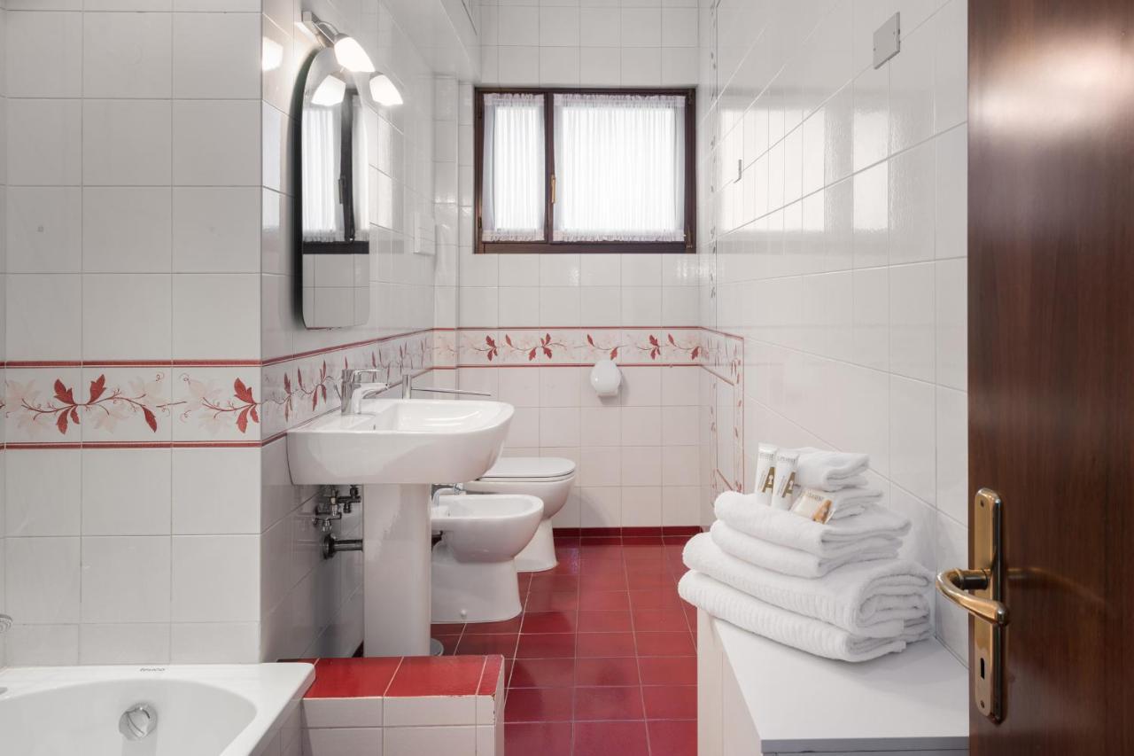 Flats4Rent Lucia Appartement Verona Buitenkant foto