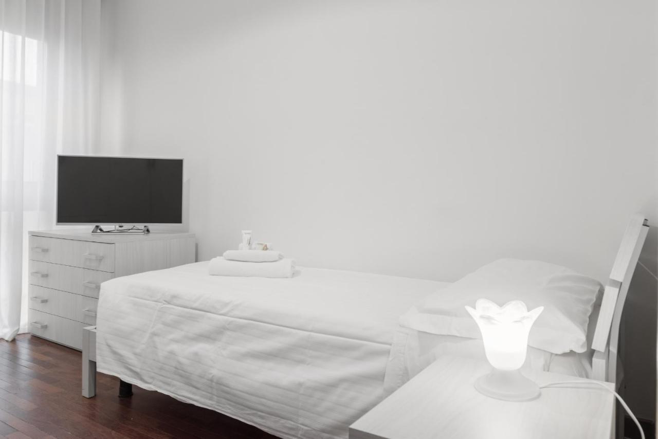 Flats4Rent Lucia Appartement Verona Buitenkant foto